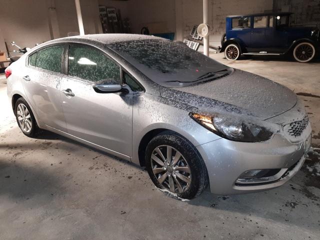 Photo 3 VIN: KNAFX4A88E5046636 - KIA FORTE EX 