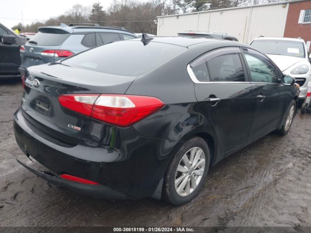 Photo 3 VIN: KNAFX4A88E5079264 - KIA FORTE 