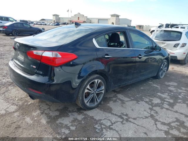 Photo 3 VIN: KNAFX4A88E5096050 - KIA FORTE 