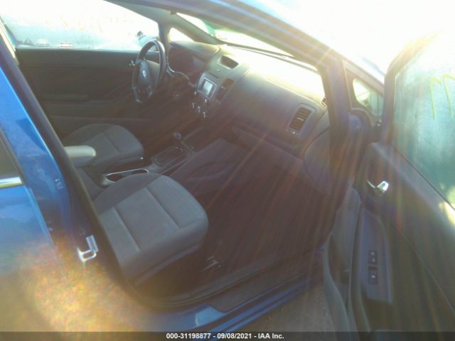 Photo 4 VIN: KNAFX4A88E5205185 - KIA FORTE 