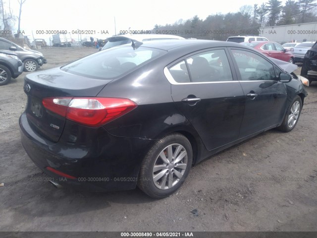 Photo 3 VIN: KNAFX4A88F5302422 - KIA FORTE 