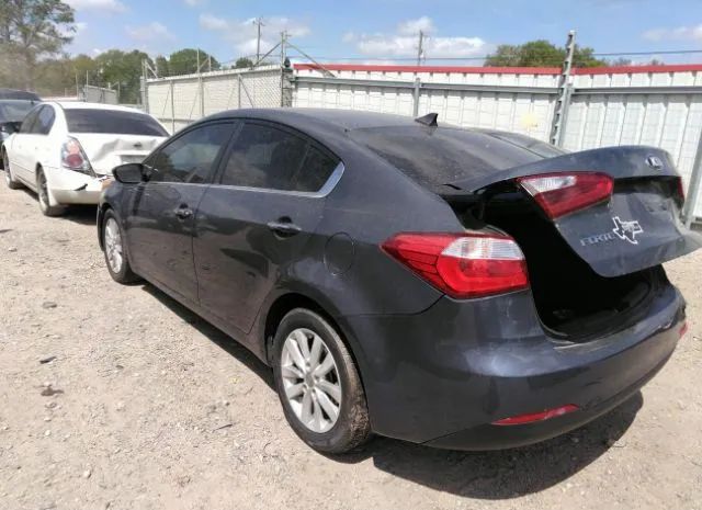 Photo 2 VIN: KNAFX4A88F5348431 - KIA FORTE 