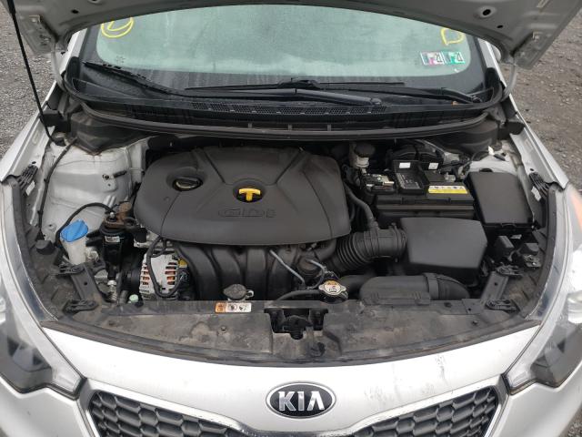 Photo 6 VIN: KNAFX4A89F5327037 - KIA FORTE EX 