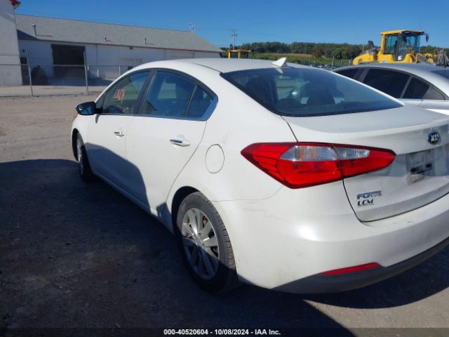 Photo 2 VIN: KNAFX4A89F5422360 - KIA FORTE 