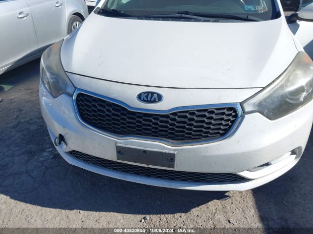 Photo 5 VIN: KNAFX4A89F5422360 - KIA FORTE 