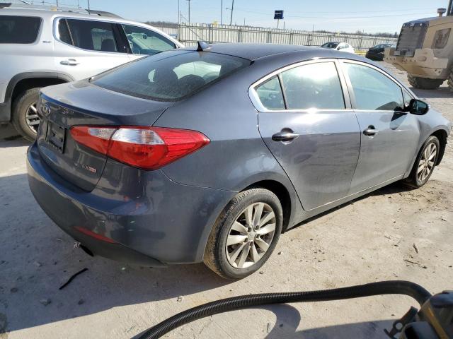 Photo 2 VIN: KNAFX4A8XE5202627 - KIA FORTE EX 