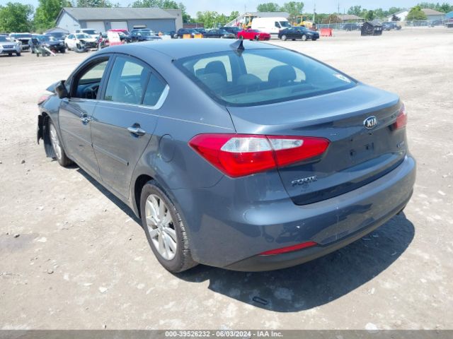 Photo 2 VIN: KNAFX4A8XF5293349 - KIA FORTE 