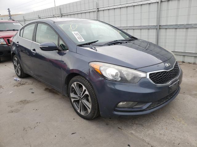 Photo 0 VIN: KNAFX4A8XF5300090 - KIA FORTE EX 