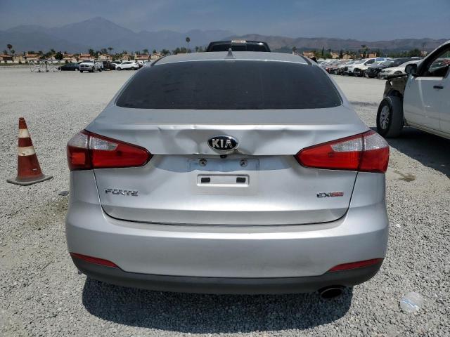 Photo 5 VIN: KNAFX4A8XF5337821 - KIA FORTE 