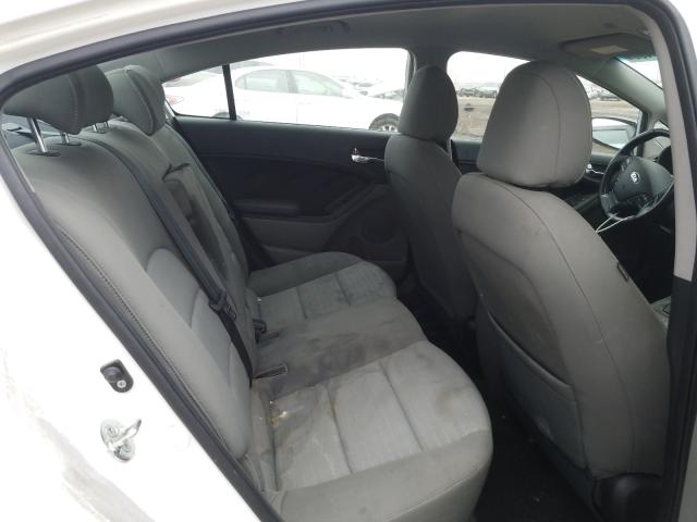 Photo 5 VIN: KNAFX4A8XF5369779 - KIA FORTE EX 