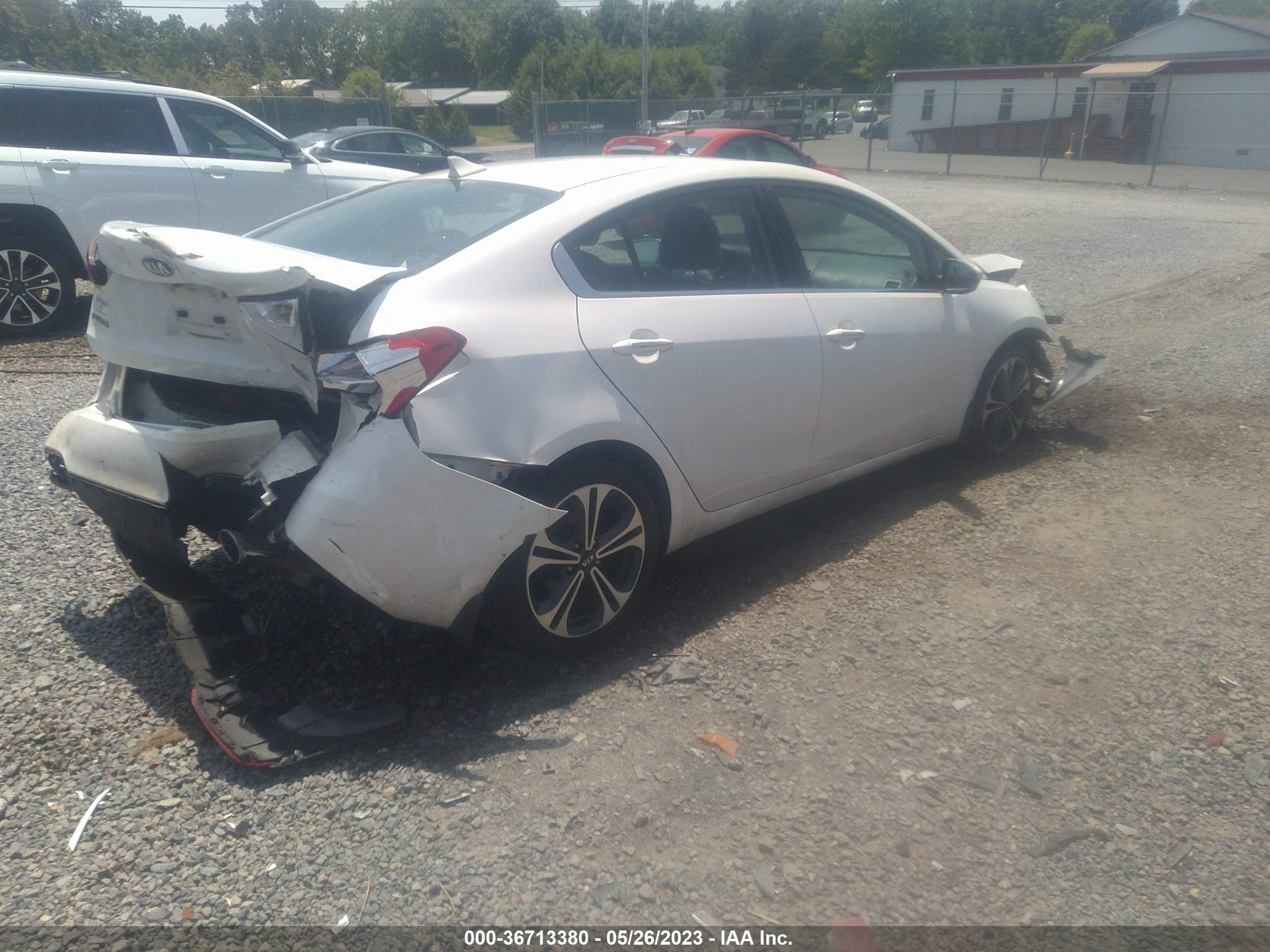 Photo 3 VIN: KNAFX4A8XG5448340 - KIA FORTE 