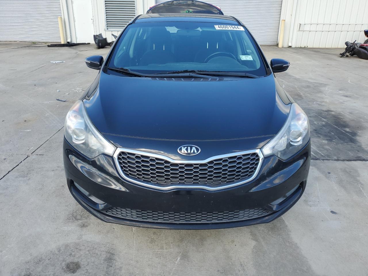 Photo 4 VIN: KNAFX4A8XG5463243 - KIA FORTE 