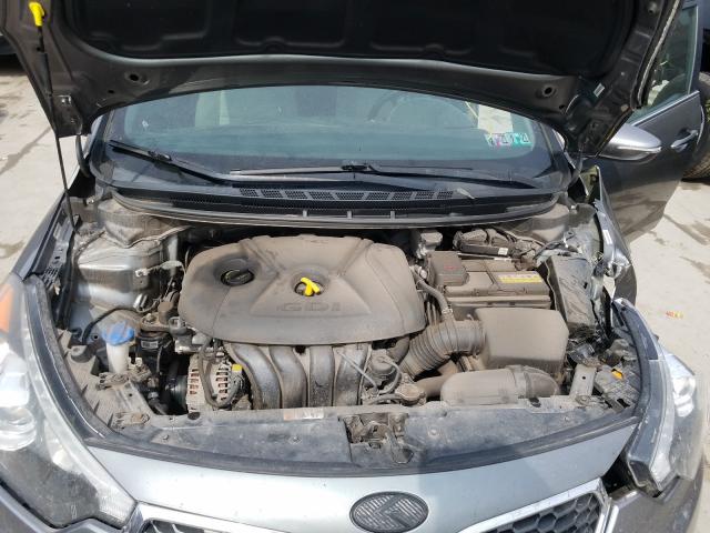 Photo 6 VIN: KNAFX5A81F5350673 - KIA FORTE EX 