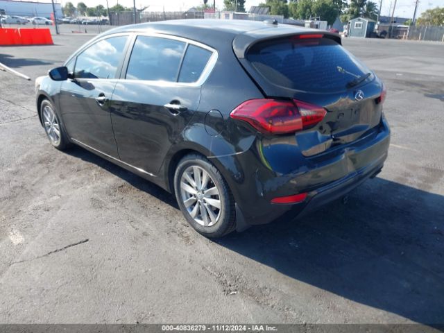 Photo 2 VIN: KNAFX5A81F5358093 - KIA FORTE 