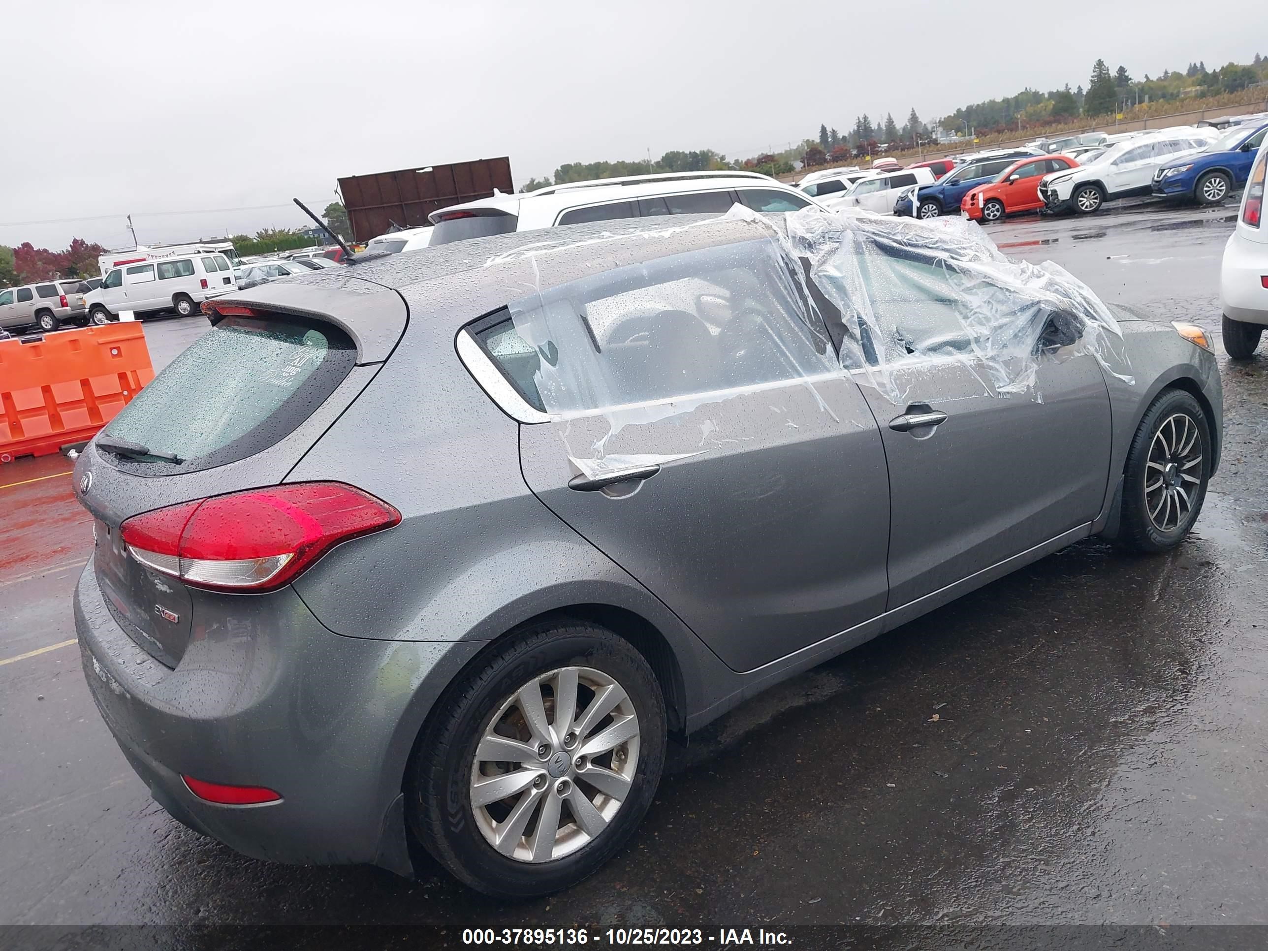 Photo 3 VIN: KNAFX5A81F5395970 - KIA FORTE 