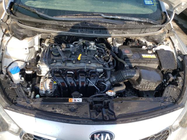 Photo 6 VIN: KNAFX5A81G5528955 - KIA FORTE EX 