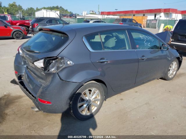 Photo 3 VIN: KNAFX5A82F5350679 - KIA FORTE 