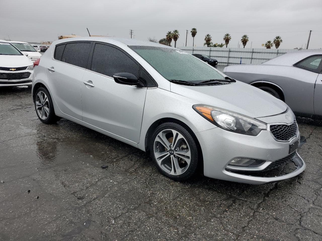 Photo 3 VIN: KNAFX5A82G5548454 - KIA FORTE 