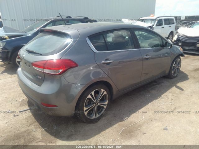 Photo 3 VIN: KNAFX5A83G5529010 - KIA FORTE 5-DOOR 