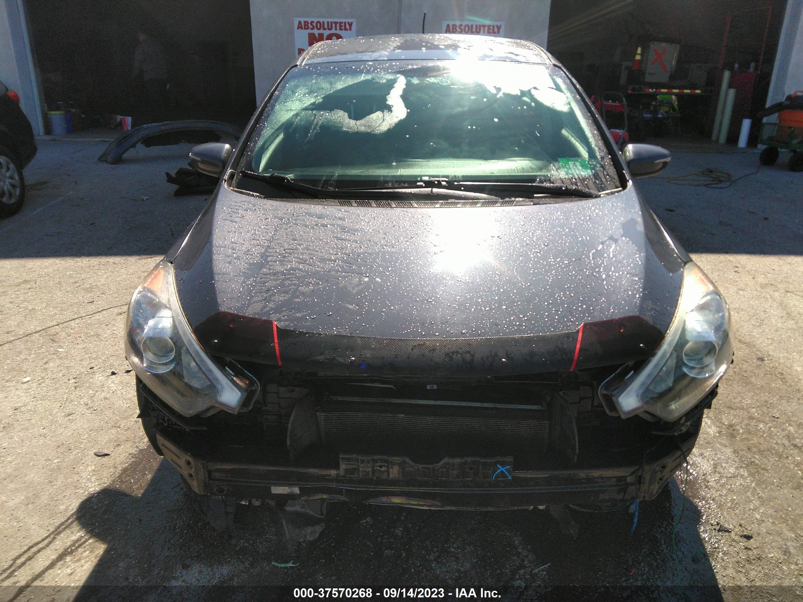 Photo 12 VIN: KNAFX5A83G5627745 - KIA FORTE 