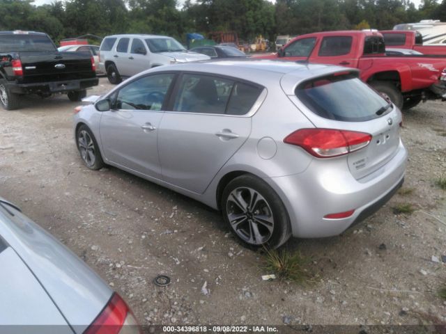 Photo 2 VIN: KNAFX5A83G5629222 - KIA FORTE 5-DOOR 