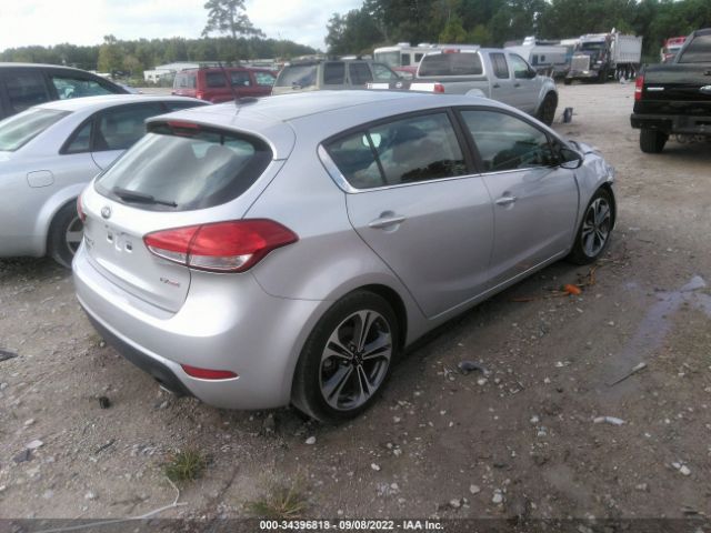 Photo 3 VIN: KNAFX5A83G5629222 - KIA FORTE 5-DOOR 