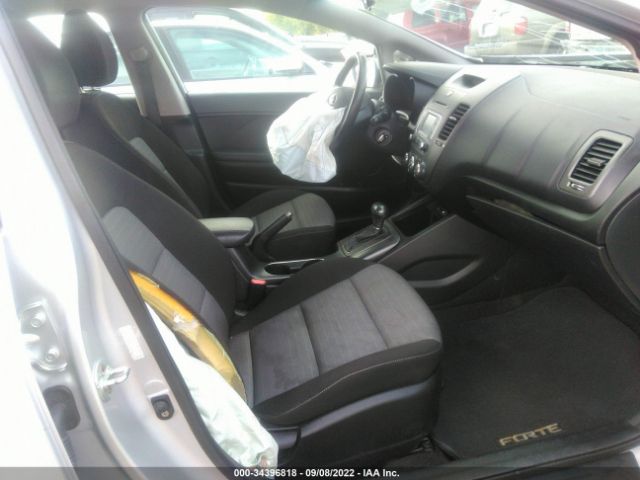 Photo 4 VIN: KNAFX5A83G5629222 - KIA FORTE 5-DOOR 