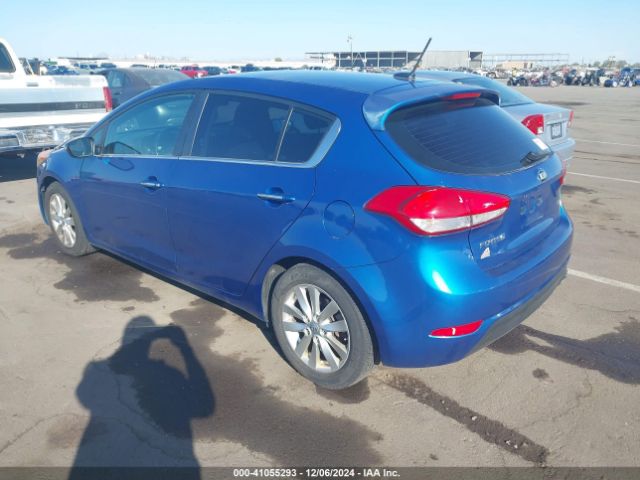 Photo 2 VIN: KNAFX5A84F5311575 - KIA FORTE 