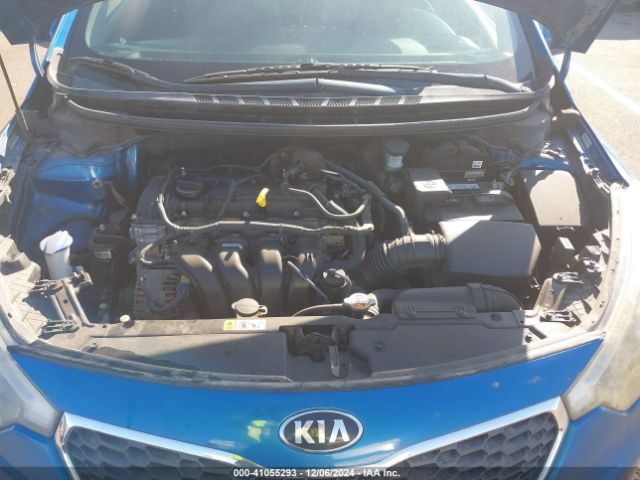 Photo 9 VIN: KNAFX5A84F5311575 - KIA FORTE 