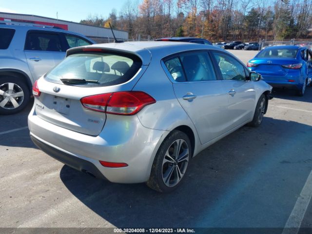 Photo 3 VIN: KNAFX5A84G5492968 - KIA FORTE 