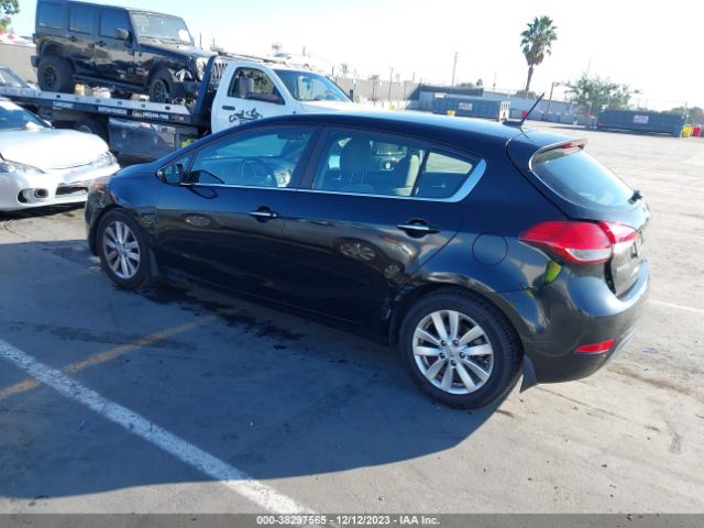 Photo 2 VIN: KNAFX5A85E5232611 - KIA FORTE 