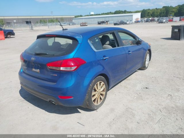 Photo 3 VIN: KNAFX5A85F5270096 - KIA FORTE 