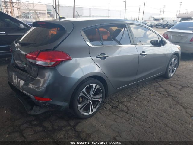 Photo 3 VIN: KNAFX5A85G5491585 - KIA FORTE 