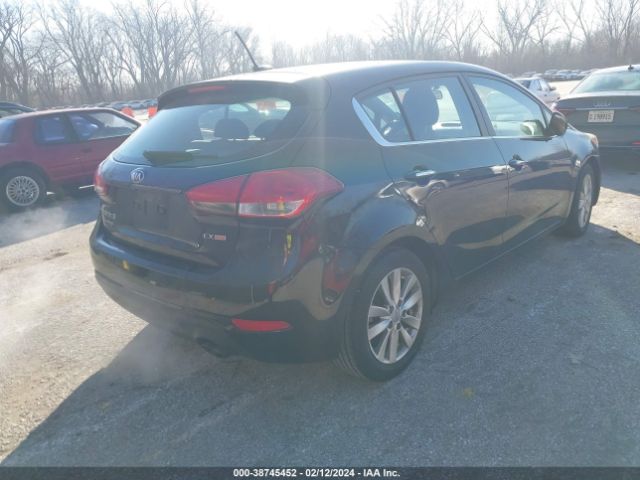 Photo 3 VIN: KNAFX5A86F5271676 - KIA FORTE 