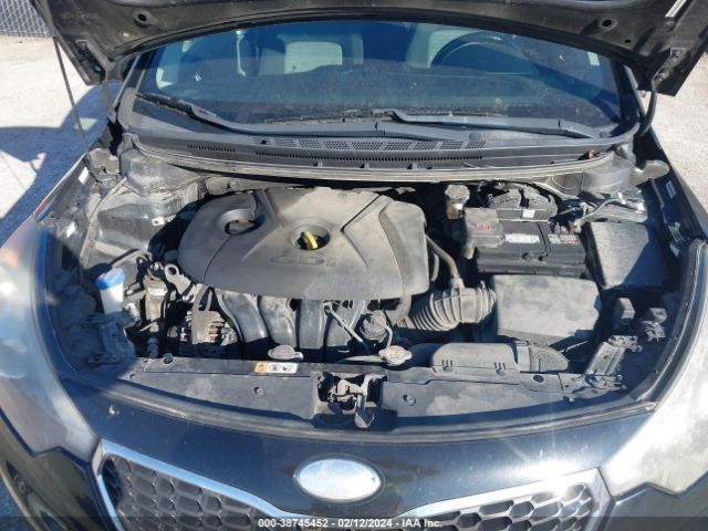 Photo 9 VIN: KNAFX5A86F5271676 - KIA FORTE 