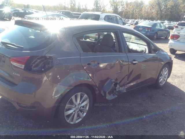 Photo 5 VIN: KNAFX5A86F5292821 - KIA FORTE 5-DOOR 