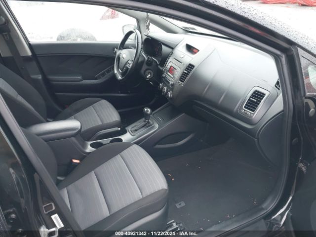 Photo 4 VIN: KNAFX5A86F5300397 - KIA FORTE 