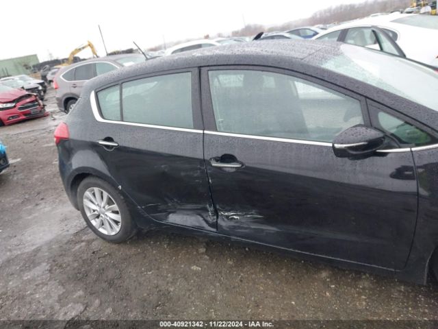 Photo 5 VIN: KNAFX5A86F5300397 - KIA FORTE 