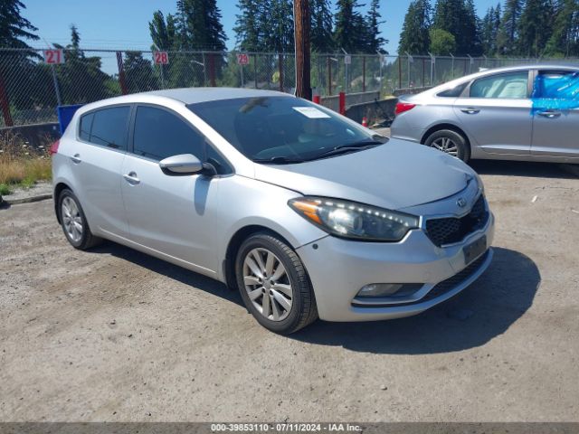 Photo 0 VIN: KNAFX5A86F5303414 - KIA FORTE 