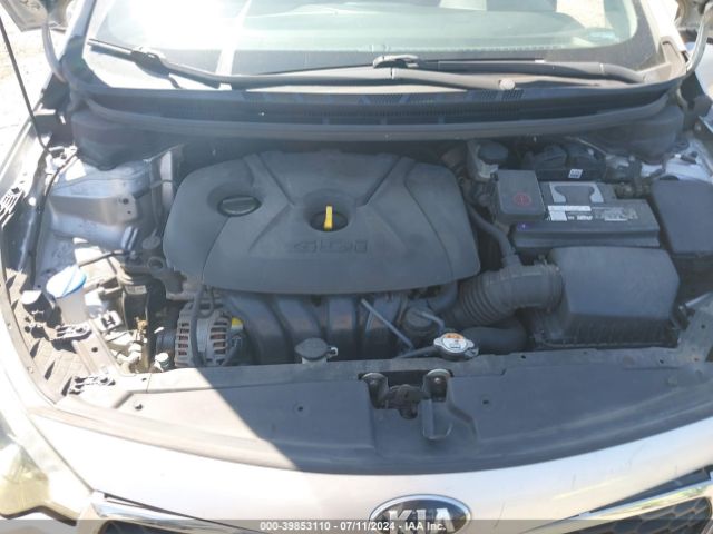 Photo 9 VIN: KNAFX5A86F5303414 - KIA FORTE 