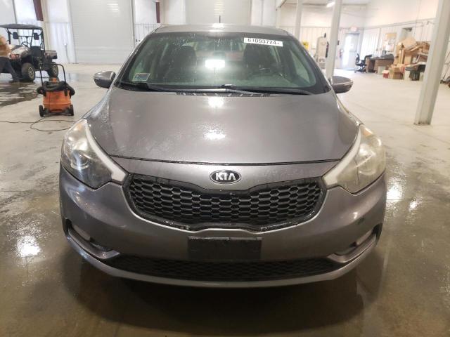 Photo 4 VIN: KNAFX5A86F5358414 - KIA FORTE EX 