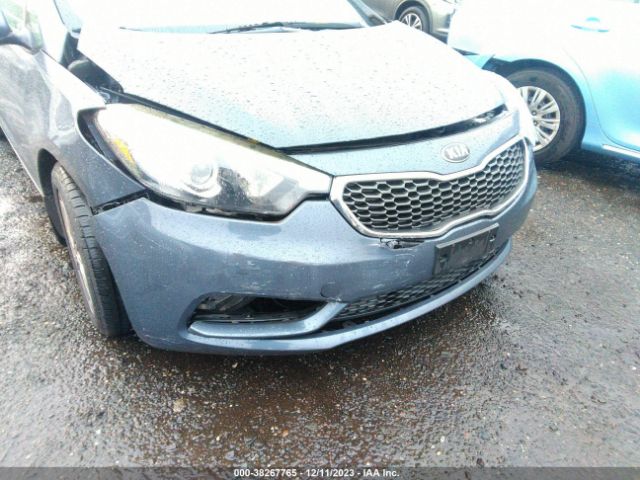 Photo 5 VIN: KNAFX5A86G5494883 - KIA FORTE 