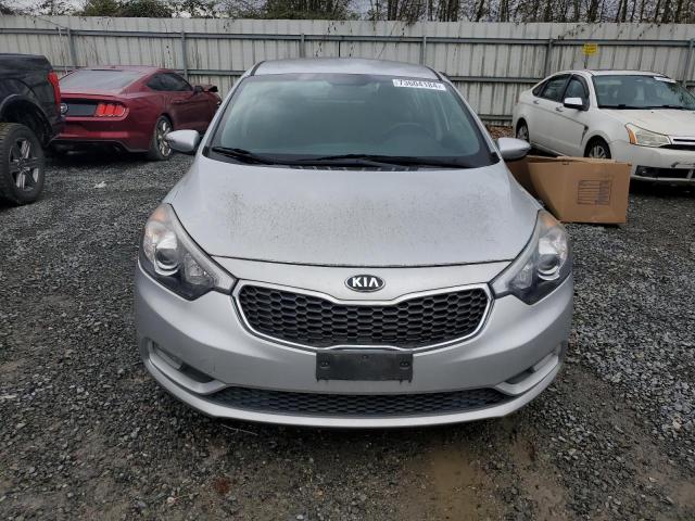 Photo 4 VIN: KNAFX5A86G5597480 - KIA FORTE EX 