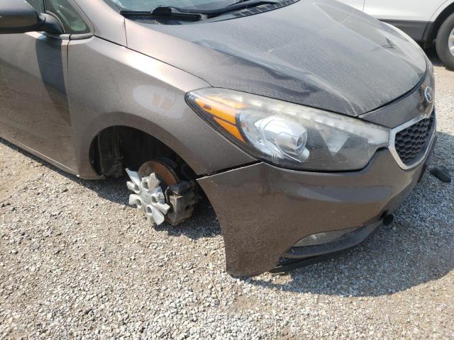 Photo 8 VIN: KNAFX5A87E5181547 - KIA FORTE EX 