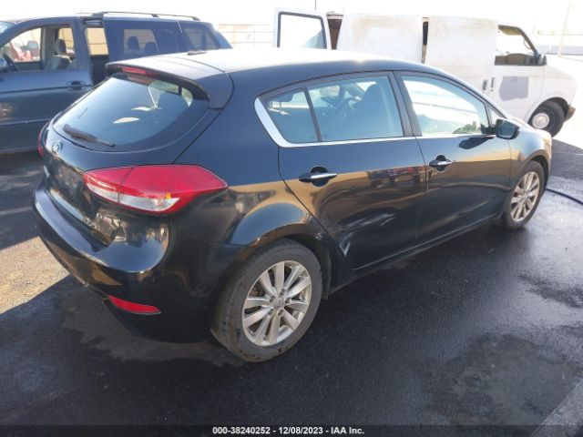 Photo 3 VIN: KNAFX5A87F5300361 - KIA FORTE 