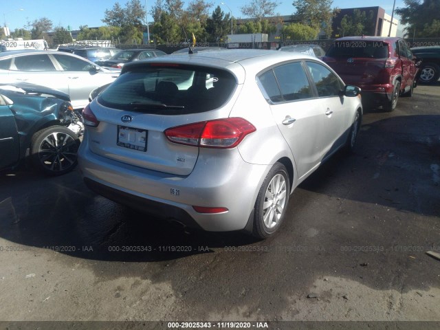 Photo 3 VIN: KNAFX5A87F5301624 - KIA FORTE 5-DOOR 