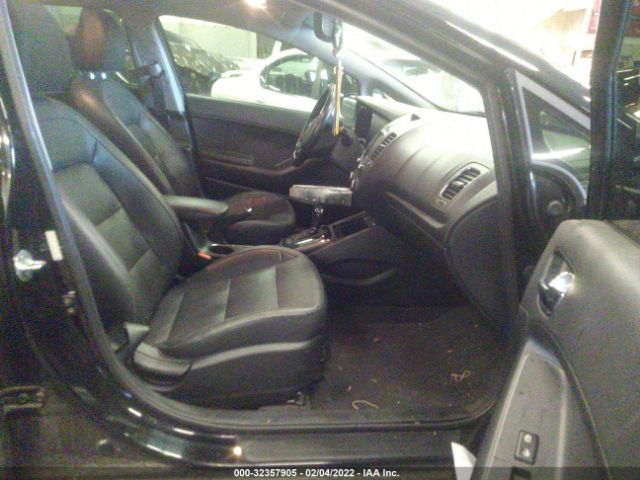 Photo 4 VIN: KNAFX5A87H5670731 - KIA FORTE5 