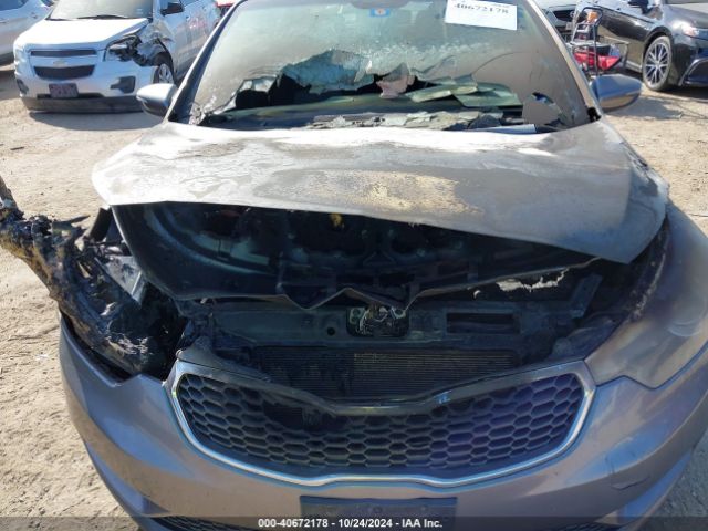 Photo 9 VIN: KNAFX5A88F5371617 - KIA FORTE 