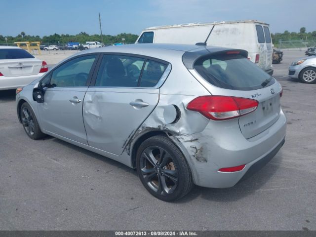 Photo 2 VIN: KNAFX5A88G5593057 - KIA FORTE 