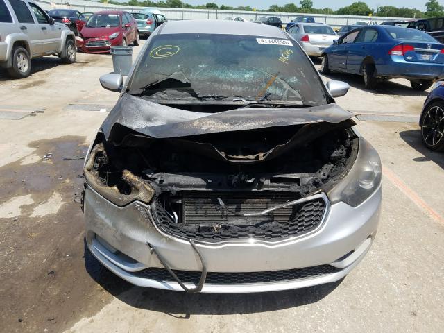 Photo 8 VIN: KNAFX5A89F5316173 - KIA FORTE EX 